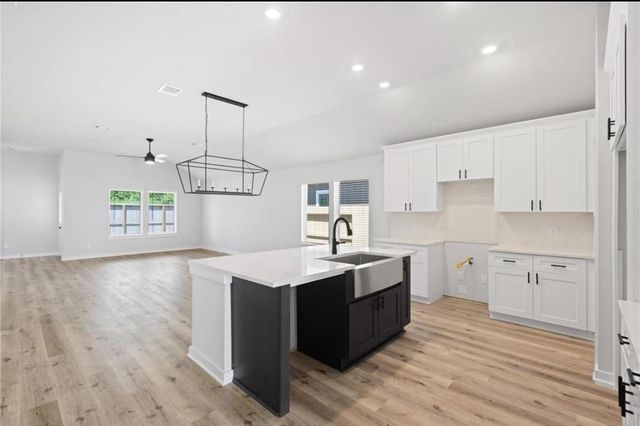 410 Zeus Mountains Dr, Crosby, TX 77532