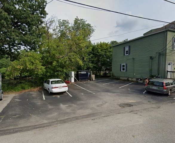 6 Milford St 6, Upton, MA 01568