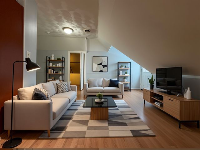 6 Milford St 6, Upton, MA 01568