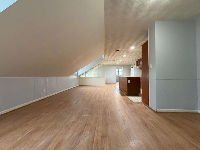 6 Milford St 6, Upton, MA 01568