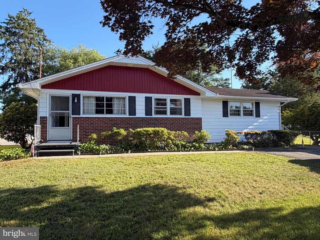 1731 MAGNOLIA RD, Vineland, NJ 08361