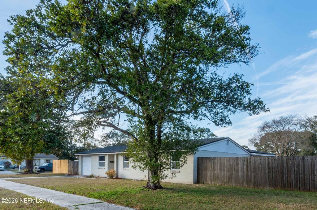 11605 BAYOU Road, Jacksonville, FL 32246