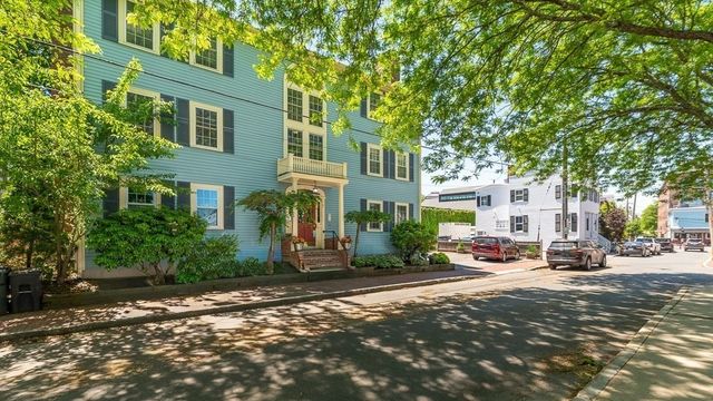 6 Temple Street 3, Newburyport, MA 01950