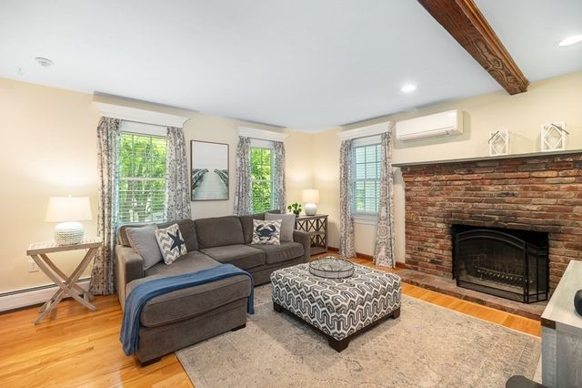 6 Temple Street 3, Newburyport, MA 01950