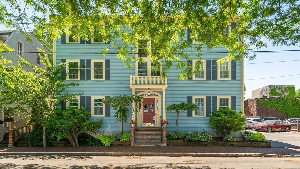 6 Temple Street 3, Newburyport, MA 01950