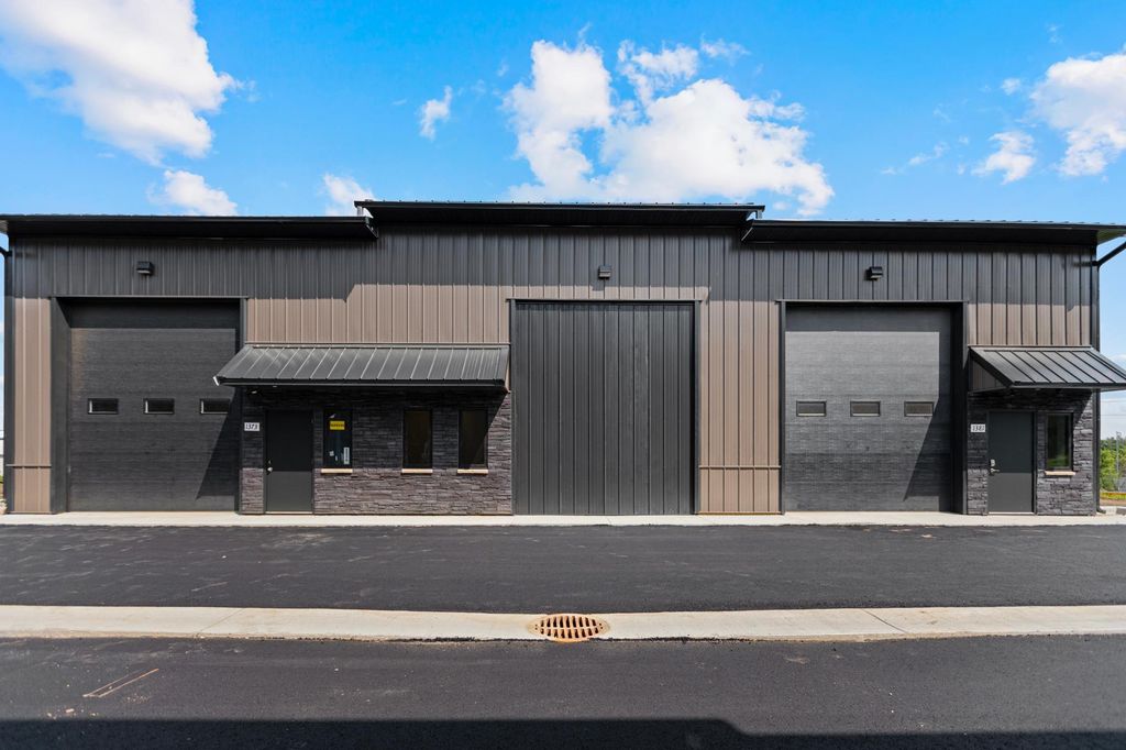 1373 Armstrong Road, Northfield, MN 55057 — exterior