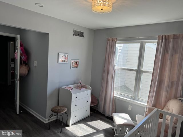 574 S MOUNT VERNON CIR, Bensalem, PA 19020