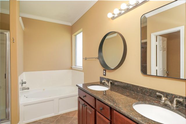 2009 Foxglove Oaks Court, Pearland, TX 77581