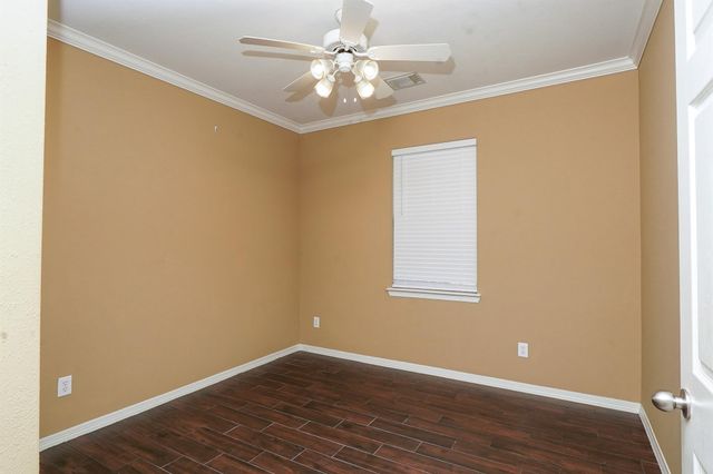 2009 Foxglove Oaks Court, Pearland, TX 77581