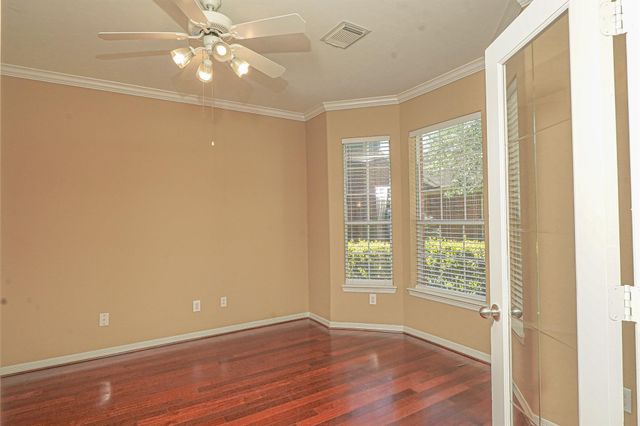 2009 Foxglove Oaks Court, Pearland, TX 77581