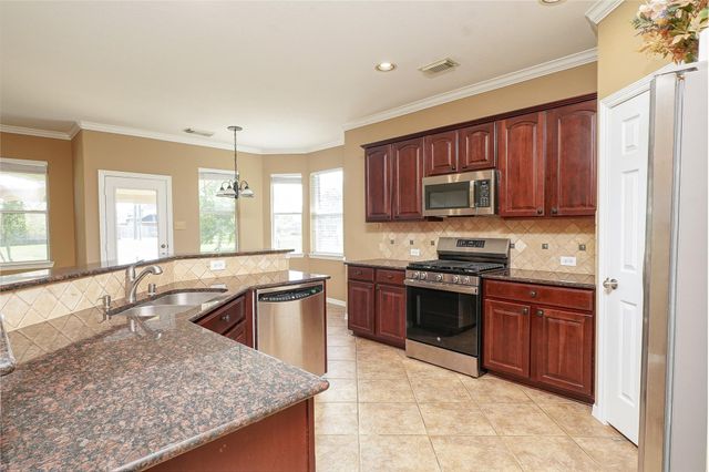 2009 Foxglove Oaks Court, Pearland, TX 77581