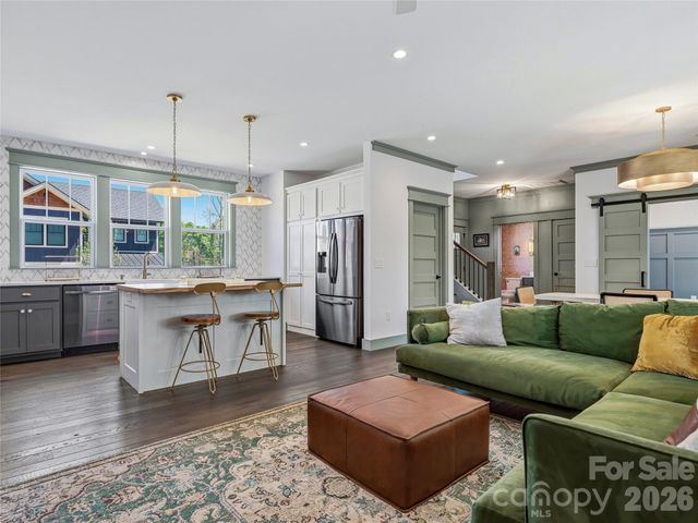 55 Acona Lane, Asheville, NC 28803