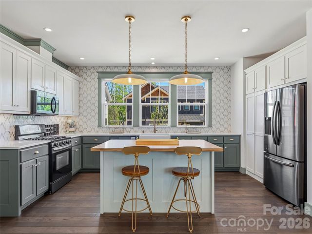 55 Acona Lane, Asheville, NC 28803