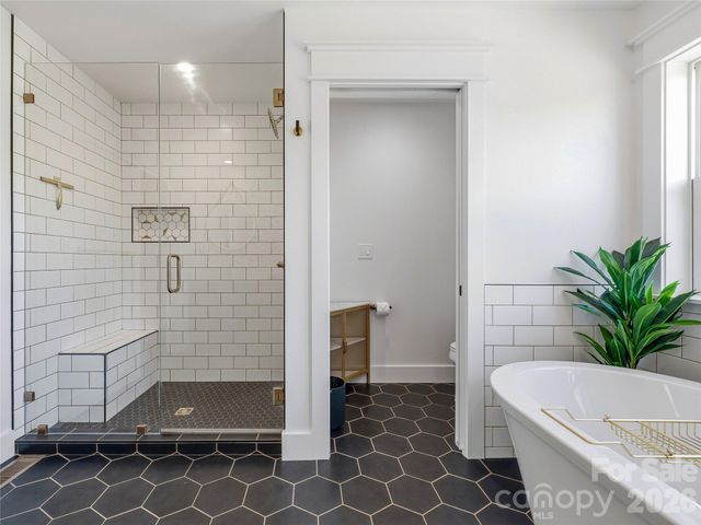 55 Acona Lane, Asheville, NC 28803