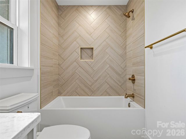 55 Acona Lane, Asheville, NC 28803