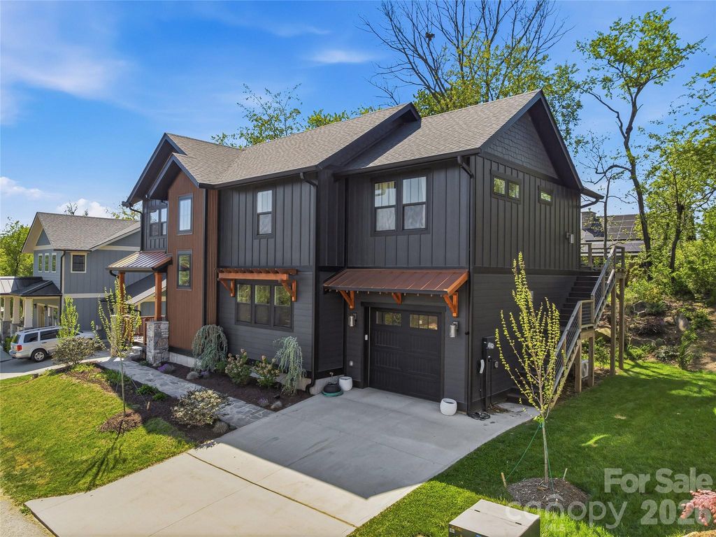 55 Acona Lane, Asheville, NC 28803