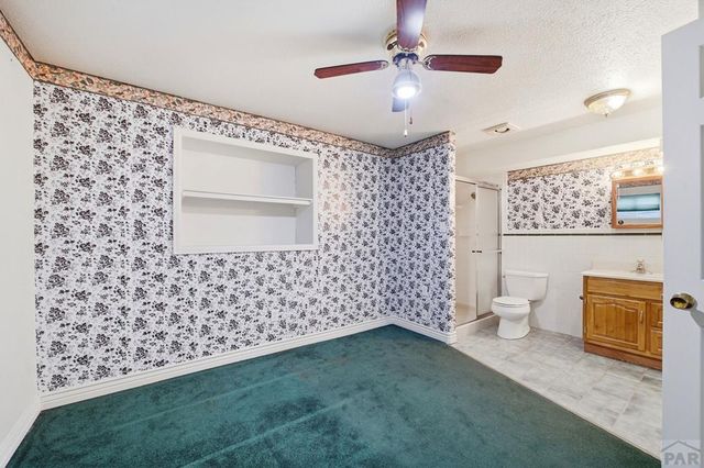 624 Hewitt St, Pueblo, CO 81005