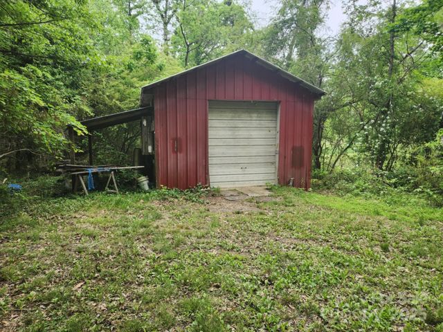 35643 City Lake Drive, Albemarle, NC 28001