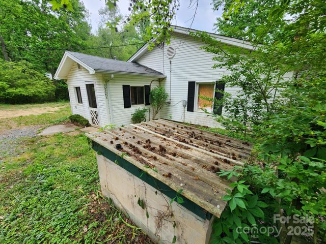 35643 City Lake Drive, Albemarle, NC 28001