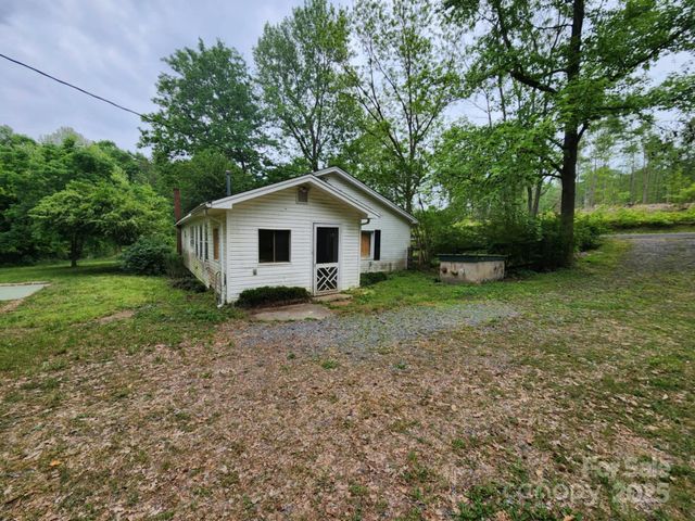 35643 City Lake Drive, Albemarle, NC 28001