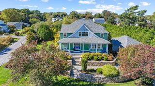 14 Summit Dr, Fairhaven, MA 02719