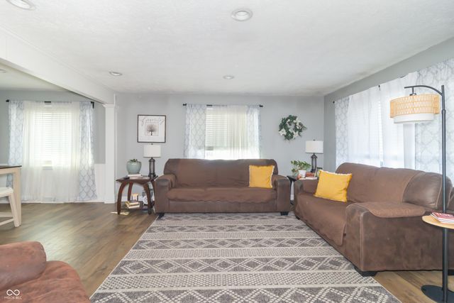 8513 W Sycamore Road, Fairland, IN 46126