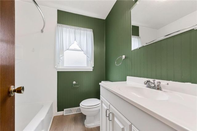 416 Country Drive, Lawson, MO 64062