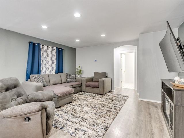 803 NW Tyler Avenue, Piedmont, OK 73078