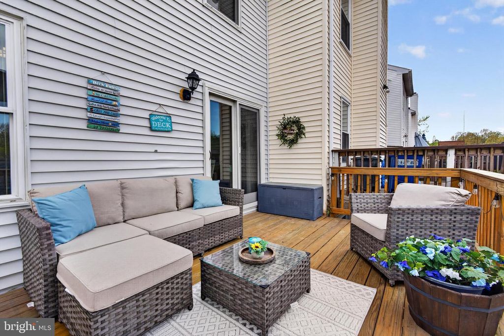 Image 12 of property listing at 1154 OAKMOOR, Halethorpe, MD 21227