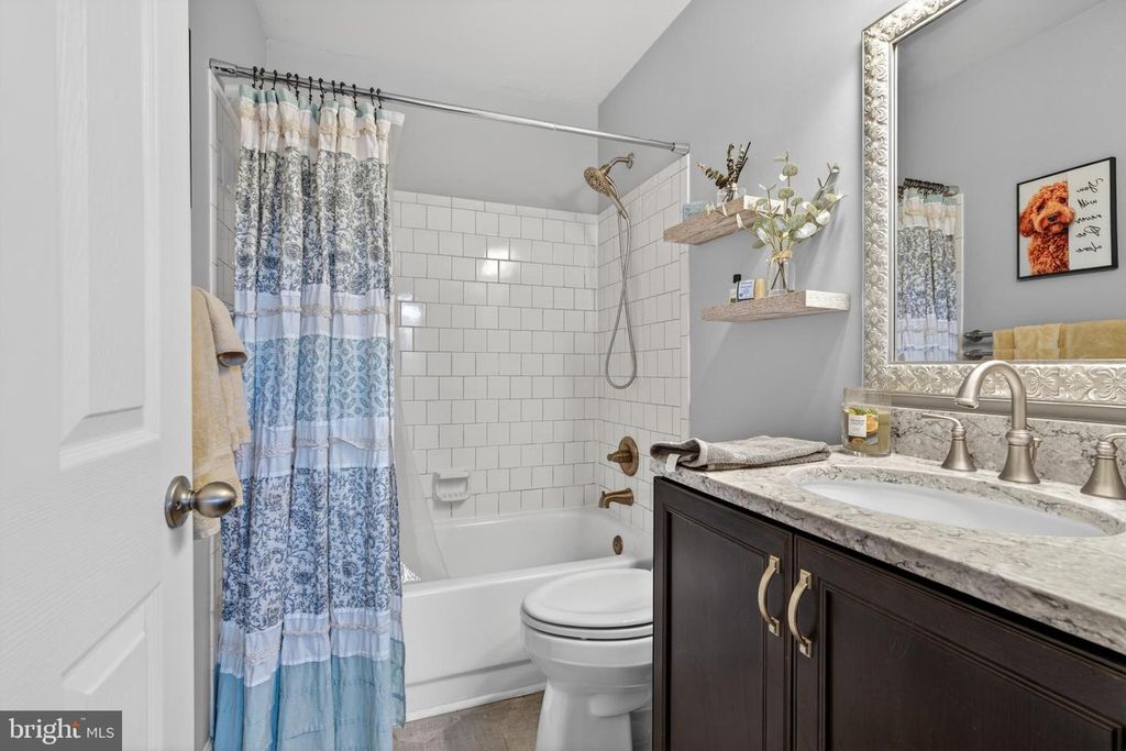 Image 17 of property listing at 1154 OAKMOOR, Halethorpe, MD 21227