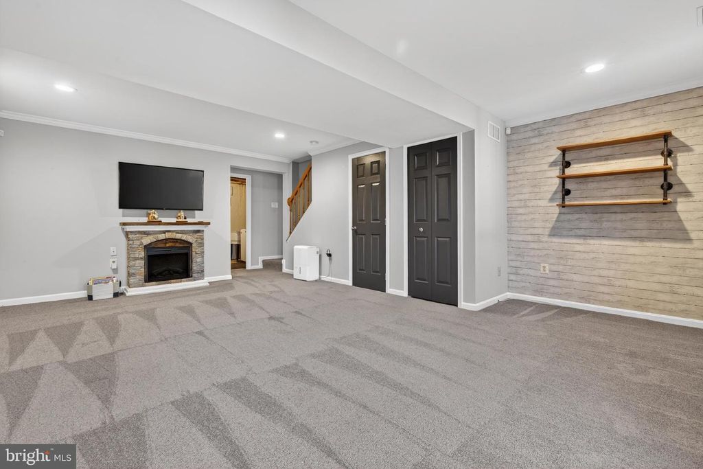 Image 24 of property listing at 1154 OAKMOOR, Halethorpe, MD 21227