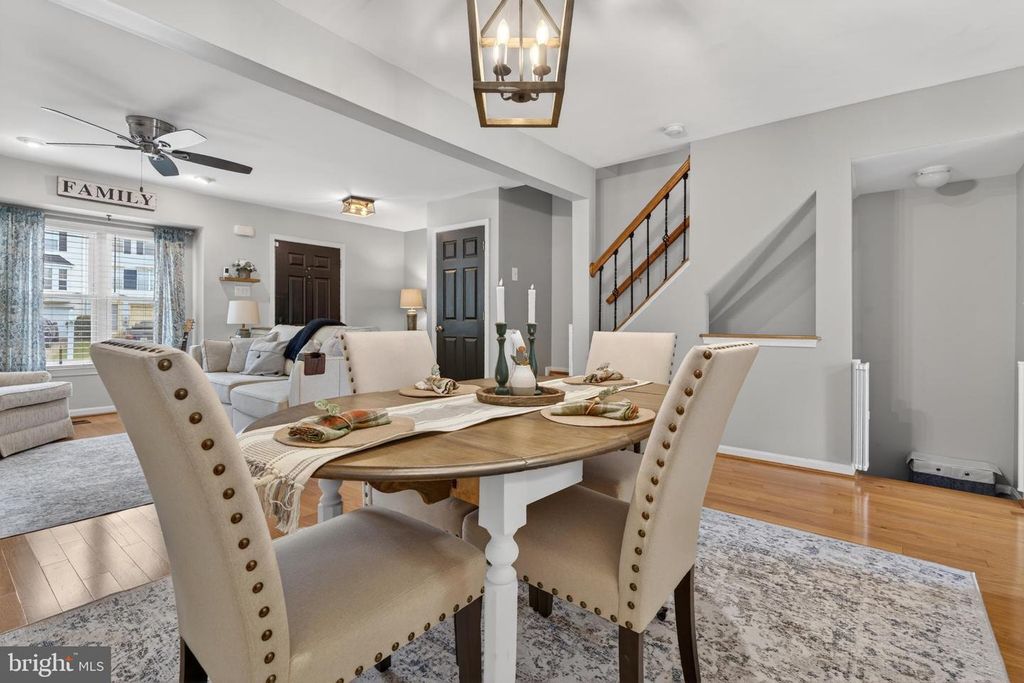 Image 5 of property listing at 1154 OAKMOOR, Halethorpe, MD 21227