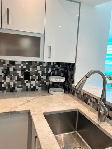 2475 Brickell Ave 2207, Miami, FL 33129