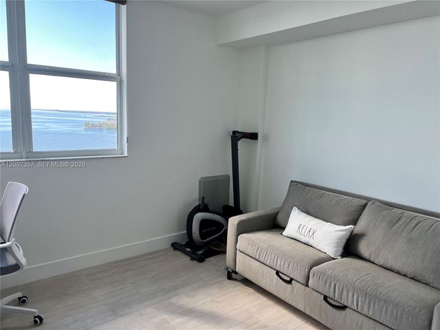 2475 Brickell Ave 2207, Miami, FL 33129