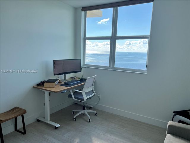 2475 Brickell Ave 2207, Miami, FL 33129