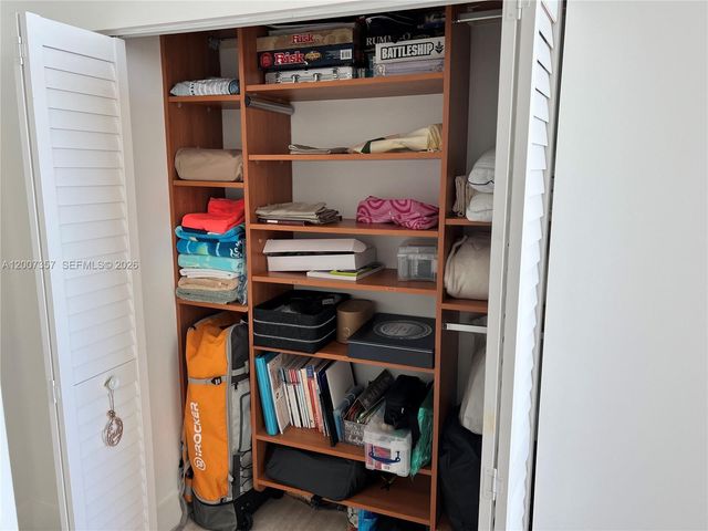 2475 Brickell Ave 2207, Miami, FL 33129