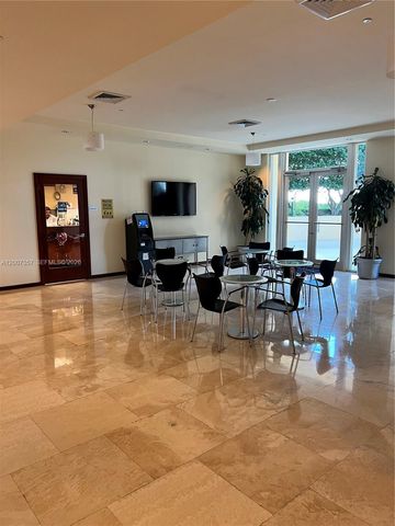 2475 Brickell Ave 2207, Miami, FL 33129