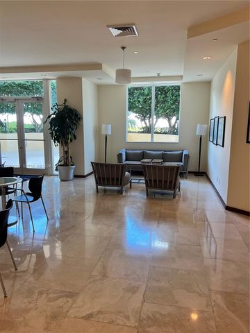 2475 Brickell Ave 2207, Miami, FL 33129