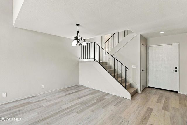 274 Mariposa Drive, Newbury Park, CA 91320