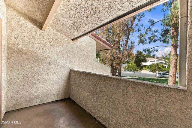274 Mariposa Drive, Newbury Park, CA 91320