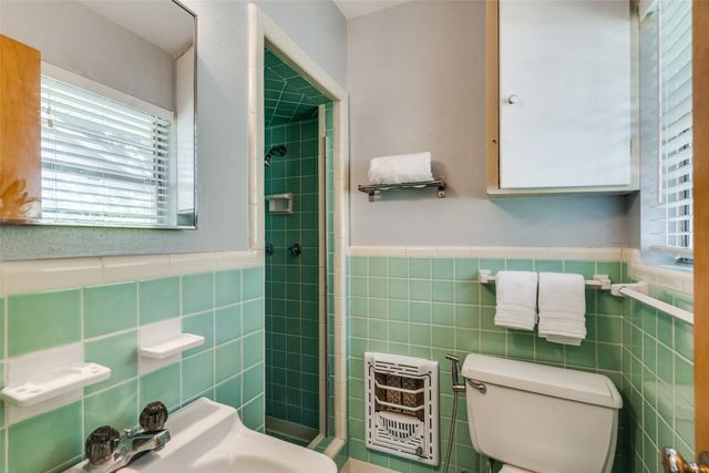 9222 Livenshire Drive, Dallas, TX 75238