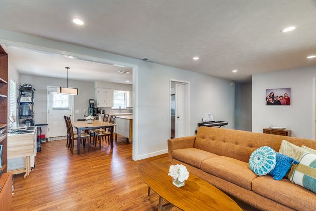 9222 Livenshire Drive, Dallas, TX 75238