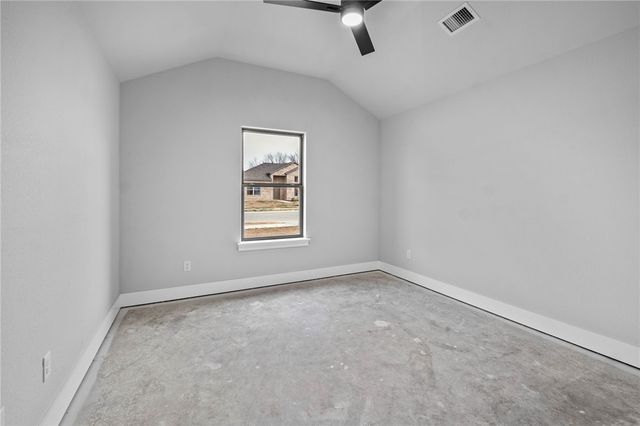 1001 Autumn Royal Avenue, Lowell, AR 72745