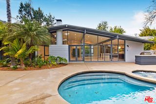 7560 Lolina Lane, Los Angeles, CA 90046