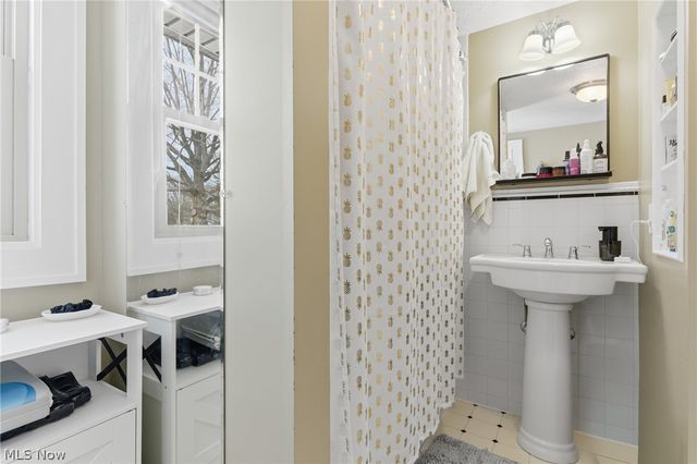 211 W Bridge Street, Berea, OH 44017