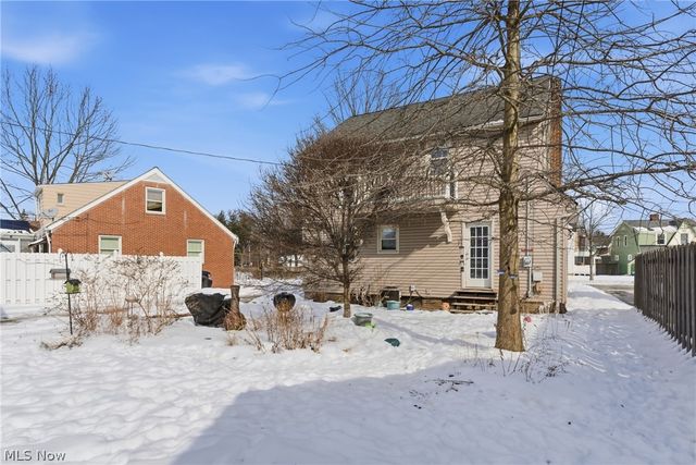 211 W Bridge Street, Berea, OH 44017