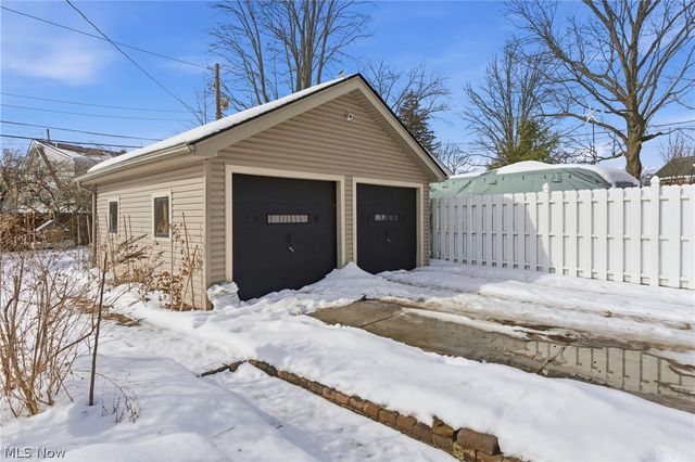 211 W Bridge Street, Berea, OH 44017