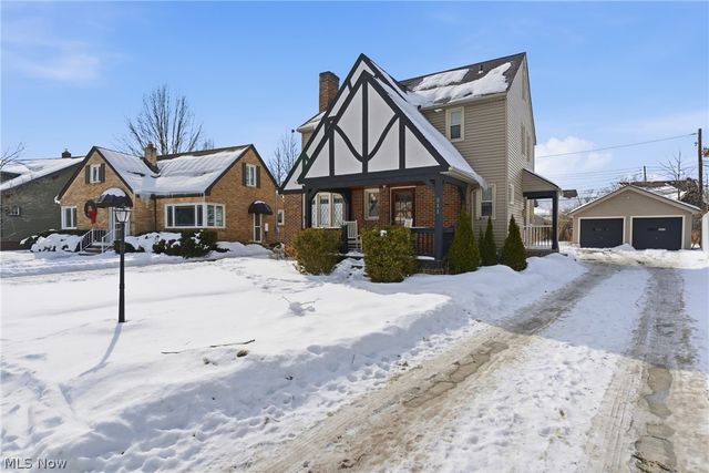 211 W Bridge Street, Berea, OH 44017