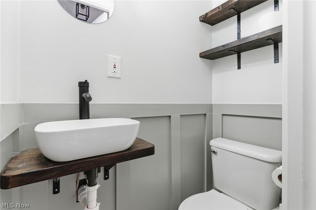 211 W Bridge Street, Berea, OH 44017