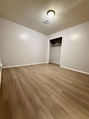 4716 SE CHERRY HILL LN Lane, Oklahoma City, OK 73135